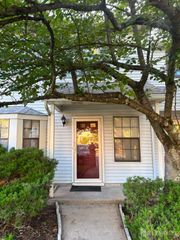 404 maplecrest Road, Edison, NJ 08820