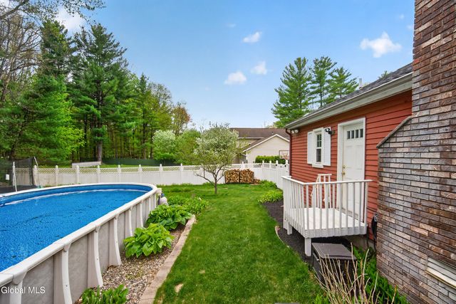 13 Royal Oak Drive, Clifton Park, NY 12065