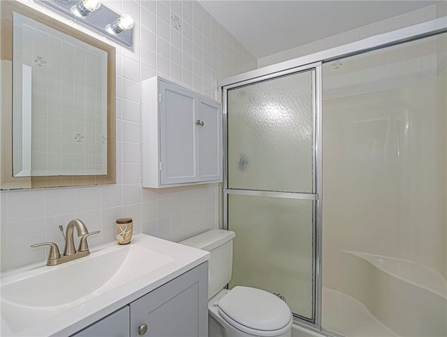 17 Vista Palm Lane 201, Vero Beach, FL 32962