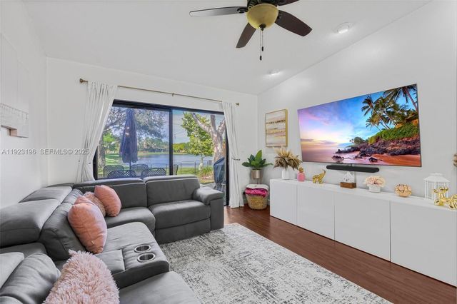 830 NW 79th Ter, Plantation, FL 33324