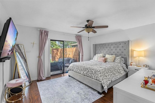 830 NW 79th Ter, Plantation, FL 33324