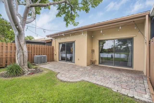 830 NW 79th Ter, Plantation, FL 33324