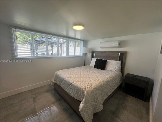 1904 SW 28th St, Fort Lauderdale, FL 33315