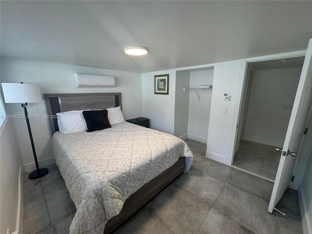 1904 SW 28th St, Fort Lauderdale, FL 33315