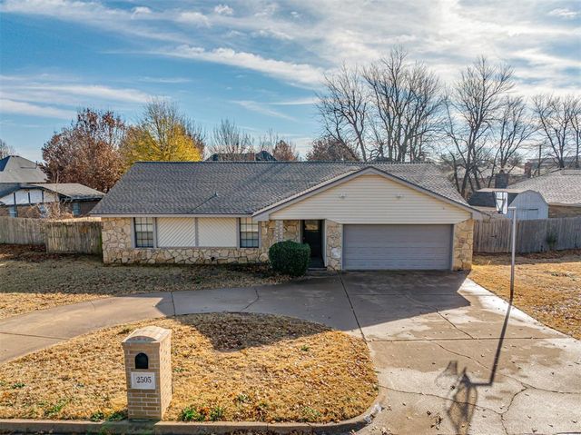 2505 S Miles Avenue, El Reno, OK 73036