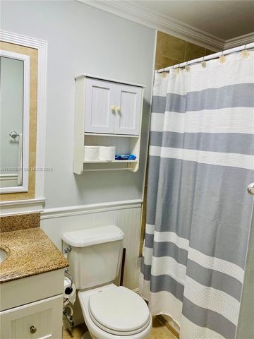 11527 SW 90th Ter, Miami, FL 33176