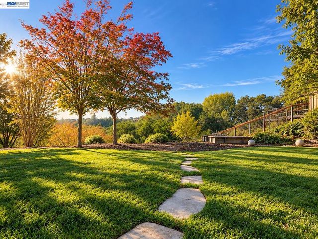 18734 Mt Lassen Drive, Castro Valley, CA 94552