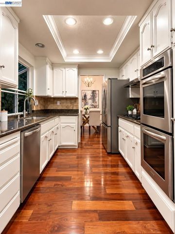 18734 Mt Lassen Drive, Castro Valley, CA 94552