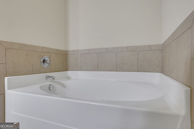 1300 Hopkins Drive, Decatur, GA 30033