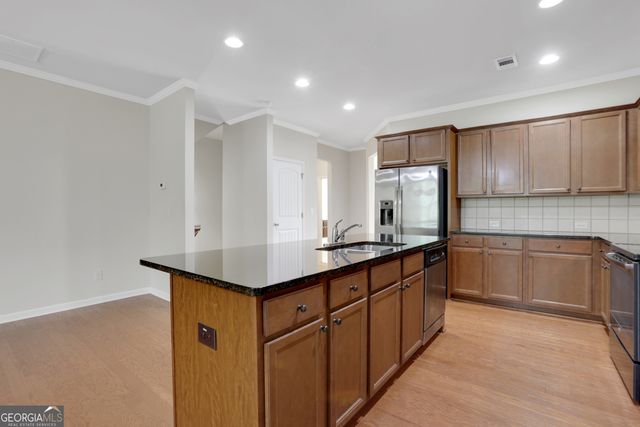 1300 Hopkins Drive, Decatur, GA 30033