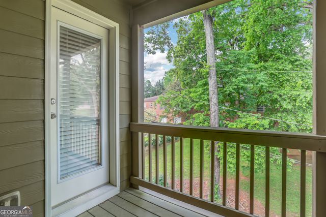 1300 Hopkins Drive, Decatur, GA 30033