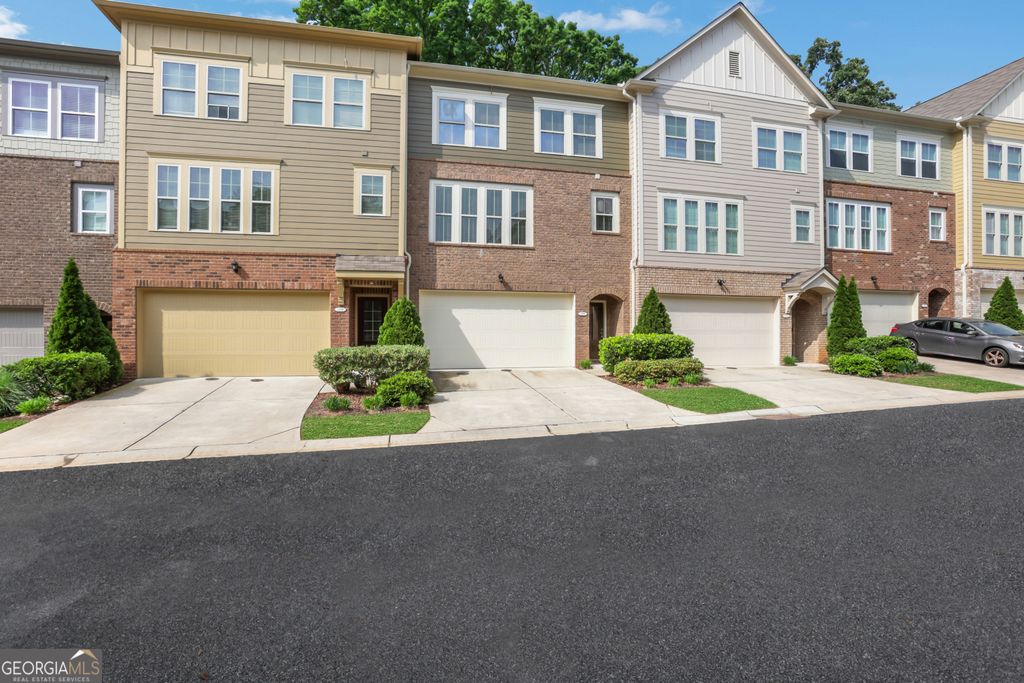 1300 Hopkins Drive, Decatur, GA 30033