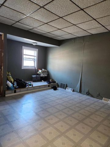 1535 W Lincoln AVENUE, Milwaukee, WI 53215
