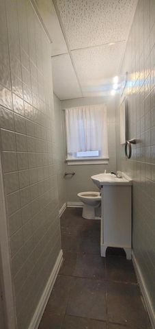 1535 W Lincoln AVENUE, Milwaukee, WI 53215