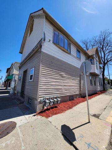 1535 W Lincoln AVENUE, Milwaukee, WI 53215
