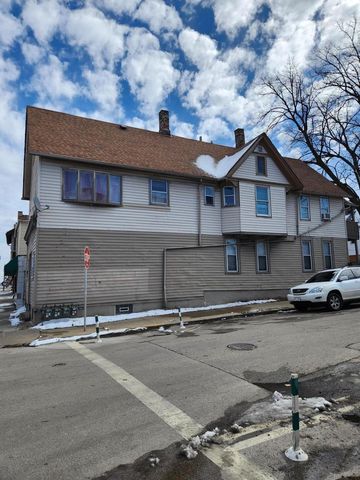 1535 W Lincoln AVENUE, Milwaukee, WI 53215