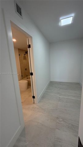 1800 NE 114th Street 605, North Miami, FL 33181