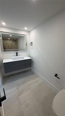 1800 NE 114th Street 605, North Miami, FL 33181
