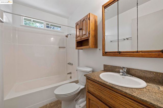 20706 Nonpareil Way, Groveland, CA 95321