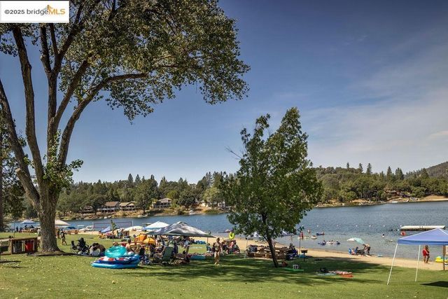 20706 Nonpareil Way, Groveland, CA 95321