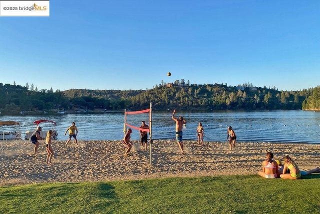 20706 Nonpareil Way, Groveland, CA 95321