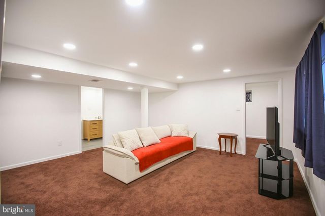 9200 PINE VIEW LN, Clinton, MD 20735