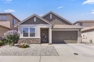 10297 Charles Morris, Elk Grove, CA 95757