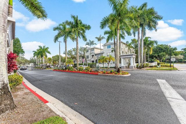 1012 Shoma Drive, West Palm Beach, FL 33414