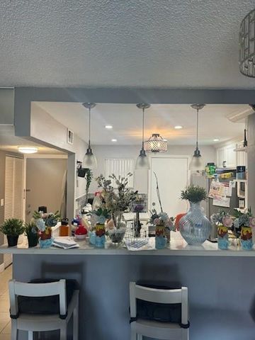 404 NW 68th Avenue 201, Plantation, FL 33317
