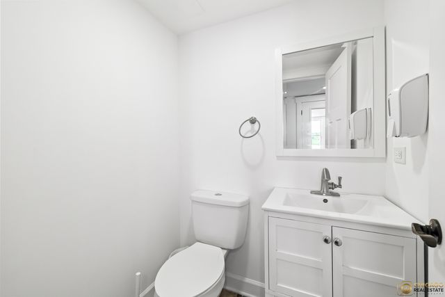 316 Old Sutton Road, Barrington, IL 60010