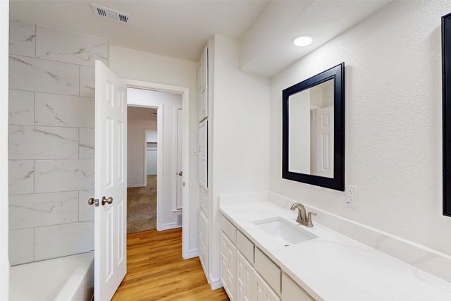 6851 Shorecrest Court, Fort Worth, TX 76132