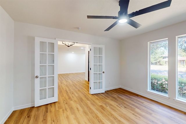 6851 Shorecrest Court, Fort Worth, TX 76132