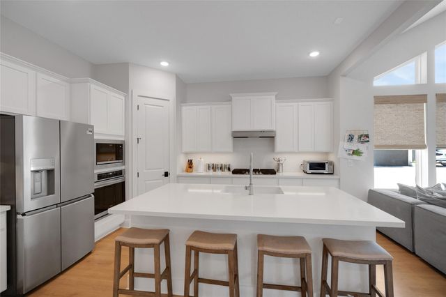 8806 Bestride BND, Austin, TX 78744