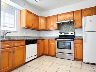 1679 Litchfield Turnpike Apt A, Woodbridge, CT 06525