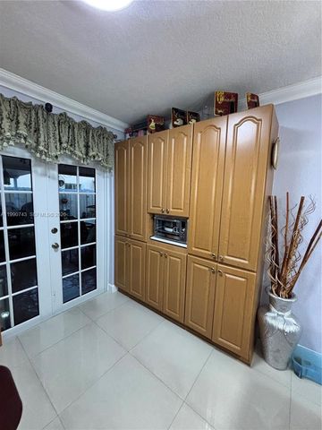 2310 W 74th Street 103, Hialeah, FL 33016