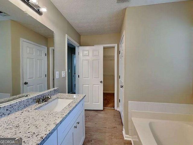 3925 Riversong Drive, Suwanee, GA 30024