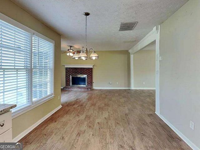 3925 Riversong Drive, Suwanee, GA 30024