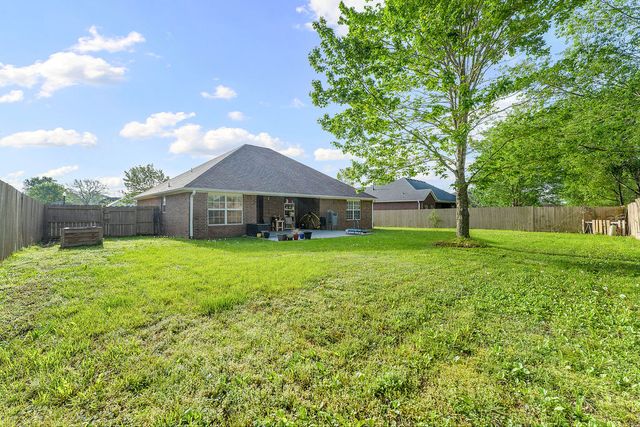 645 Lynn Drive, Pea Ridge, AR 72751