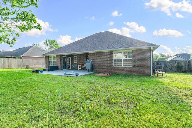 645 Lynn Drive, Pea Ridge, AR 72751