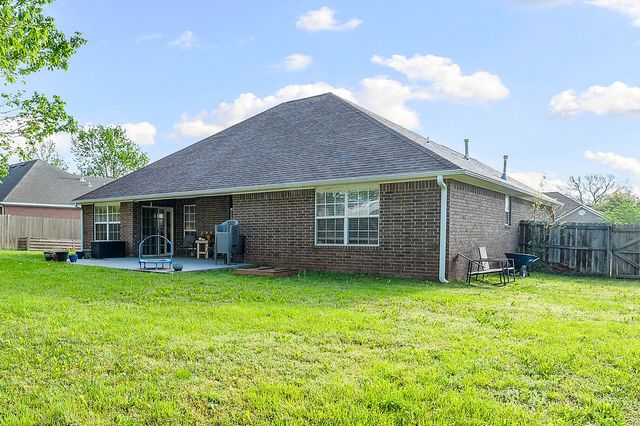 645 Lynn Drive, Pea Ridge, AR 72751