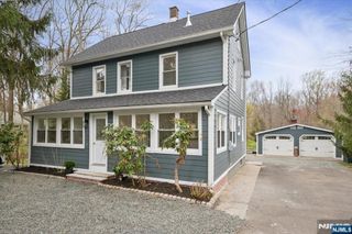 686 Meyersville Road, Long Hill, NJ 07933