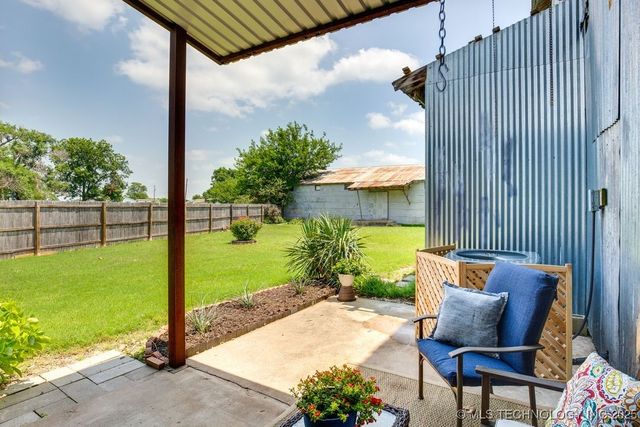 202 N Ashwood, Marietta, OK 73448