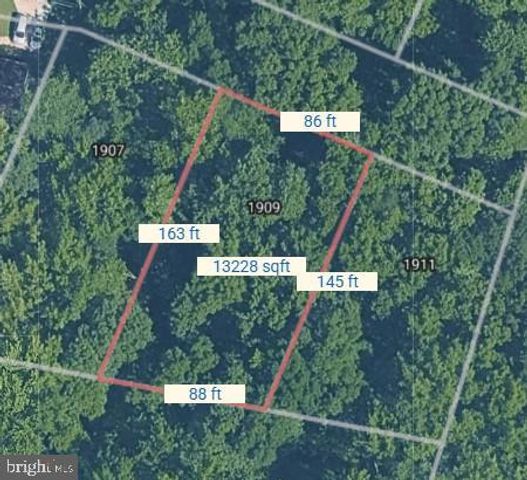 1906 KNOLL DR, Oxon Hill, MD 20745