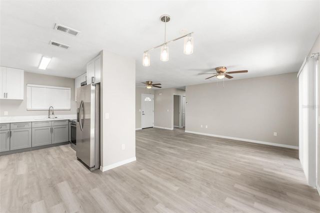 566 SILVER COURSE RADIAL, Ocala, FL 34472