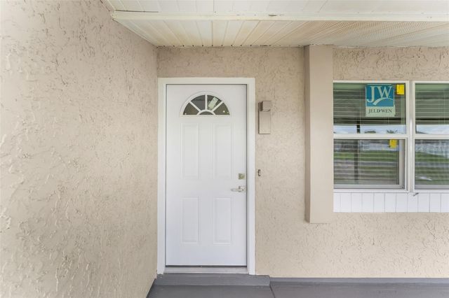 566 SILVER COURSE RADIAL, Ocala, FL 34472