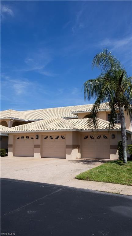 9061 Michael CIR 2, NAPLES, FL 34113 — photo 2