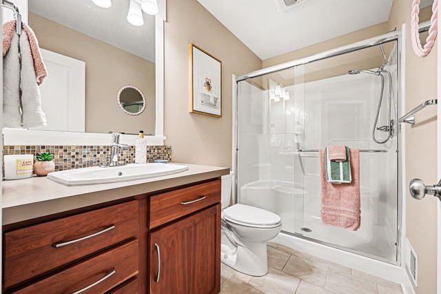 1573 Woodnymph Court NE, Grand Rapids, MI 49505