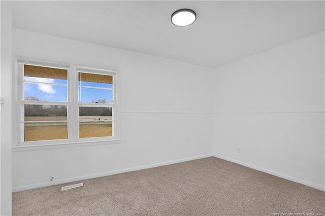 8161 E 130 Highway, Maxton, NC 28364