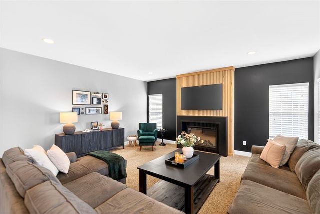 6021 Independence Dr, Jefferson Hills, PA 15025