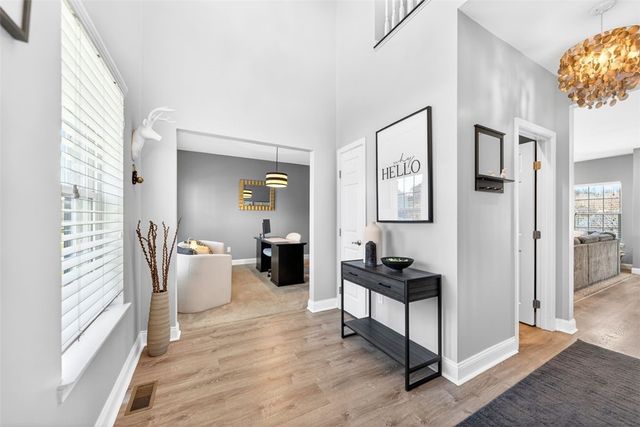 6021 Independence Dr, Jefferson Hills, PA 15025